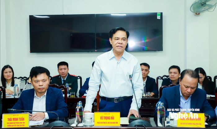 Chủ tịch UBND tỉnh Võ Trọng Hải phát biểu kết luận. Ảnh: Thành Duy