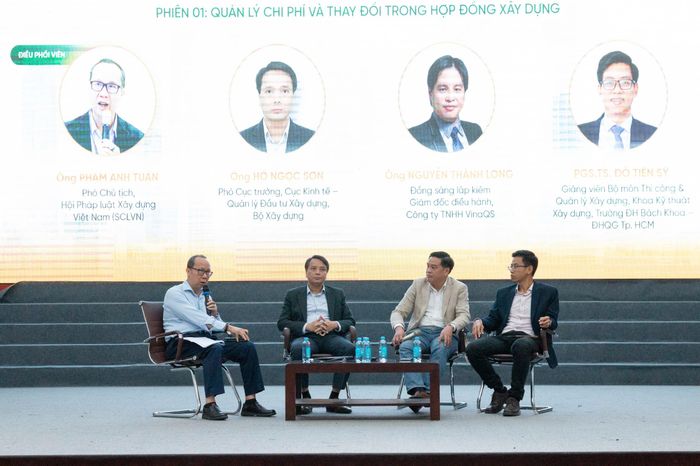 Các chuyên gia thảo luận tại Hội thảo quốc gia với chủ đề “Luật Xây dựng sửa đổi năm 2025 – Những điểm cần lưu ý trong hợp đồng xây dựng và quản trị rủi ro pháp lý”. Ảnh: TH