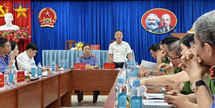 Đồng chí Phạm Tuấn Anh - Chánh án Tòa án nhân dân Khu vực 5 phát biểu.