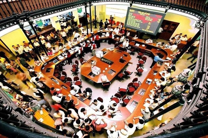 Ngày 28/7/2000, Thị trường chứng khoán có phiên giao dịch đầu tiên, ngày càng khẳng định có vai trò và vị thế trong nền kinh tế Việt Nam.