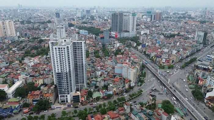 Bên cạnh các tín hiệu tích cực, thị trường BĐS vẫn tồn tại nhiều khó khăn cần được tháo gỡ. (Ảnh: THCL)