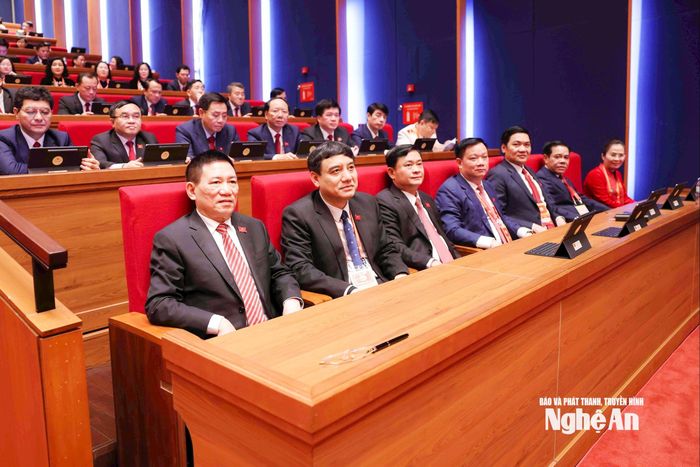 Các đại biểu đoàn Nghệ An dự Đại hội XIV của Đảng: Ảnh: Phạm Bằng