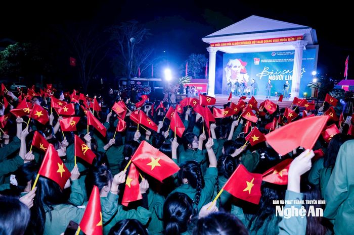 Chương trình hoạt động ngoại khóa của sinh viên Trường Đại học Vinh. Ảnh: CSCC