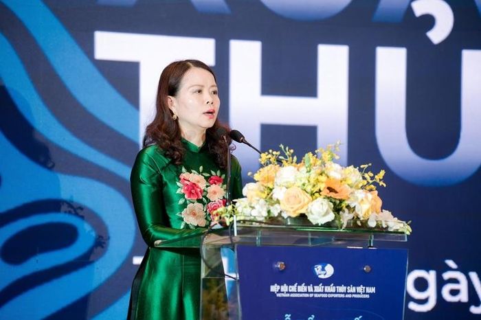 Thứ trưởng Bộ Ngoại giao Nguyễn Minh Hằng.