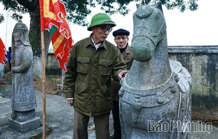 Từ hệ thống các hiện vật...