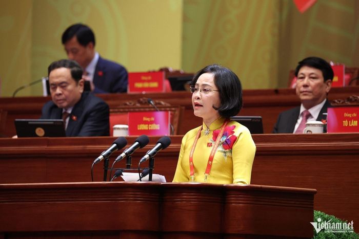 Từ trên xuống: Phó Chủ tịch nước Nguyễn Thị Ánh Xuân, nữ Phó Thủ tướng đầu tiên của Việt Nam Phạm Thị Thanh Trà và Phó Chủ tịch Quốc hội Nguyễn Thị Thanh. Ảnh: Phạm Hải