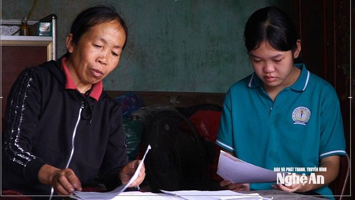 Đã 2 năm nay, Bảo Thy chưa một lần được tái khám. Ảnh: Cẩm Thùy