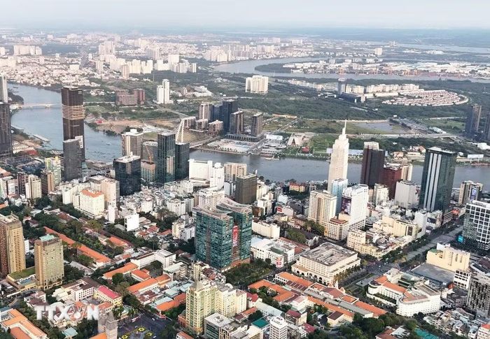 Trung tâm Thành phố Hồ Chí Minh và khu vực bán đảo Thủ Thiêm, nơi được đầu tư phát triển Trung tâm tài chính quốc tế tại Thành phố Hồ Chí Minh. (Ảnh: Hồng Đạt/TTXVN)