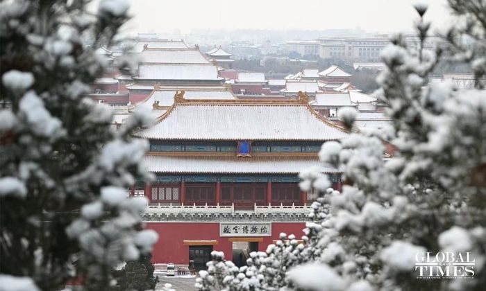Tuyết phủ trắng Tử Cấm Thành ngày 17/1. Ảnh: Global Times.