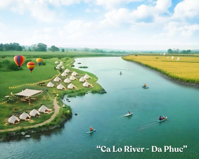 Xã Đa Phúc được bao quanh bởi dòng sông Cầu và sông Cà Lồ. Tổng diện tích tự nhiên của xã là 55, 27 km², với 33 thôn làng, 83.650 nhân khẩu.