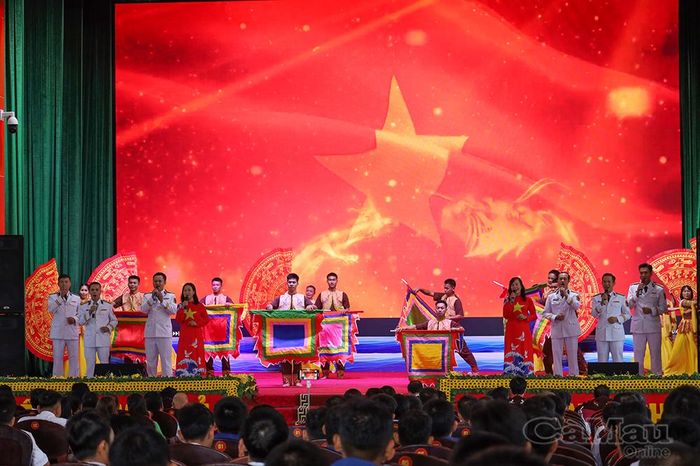 Bộ tư lệnh vùng 5 Hải quân với hoạt động văn nghệ chào mừng Đại hội tại Đặc khu Phú Quốc
