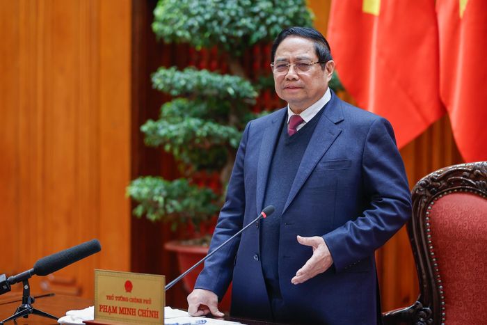 Thủ tướng cũng lưu ý việc rà soát, tổ chức vận hành chính quyền địa phương 2 cấp đảm bảo hoạt động hiệu năng, hiệu lực, hiệu quả cao nhất.