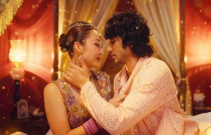 Khả Ngân đóng cặp cùng nam diễn viên Ấn Độ Shantanu Maheshwari trong "Vạn dặm yêu em". Ảnh: ĐPCC