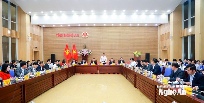 Quang cảnh cuộc làm việc. Ảnh: Thành Duy