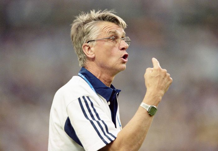 Jacquet từ giã sự nghiệp huấn luyện sau trận chung kết World Cup 1998.