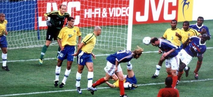 Zidane tỏa sáng rực rỡ tại trận chung kết.