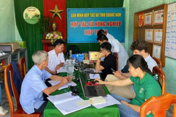Hợp tác xã Nông nghiệp Hiệp Thuận nâng cao năng lực thực hành và tư duy quản trị. Ảnh: PV