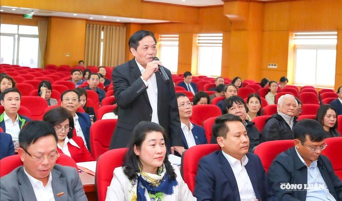 Ông Trần Doãn Tiến, Tổng Biên tập Tạp chí Sức khỏe Trẻ em nhắc đến những thách thức về tài chính của khối tạp chí hiện nay.
