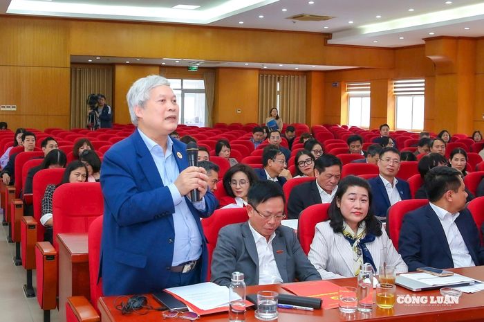 Ông Đỗ Phú Thọ, Tổng Biên tập Báo Cựu chiến binh Việt Nam chia sẻ ý kiến tại sự kiện.