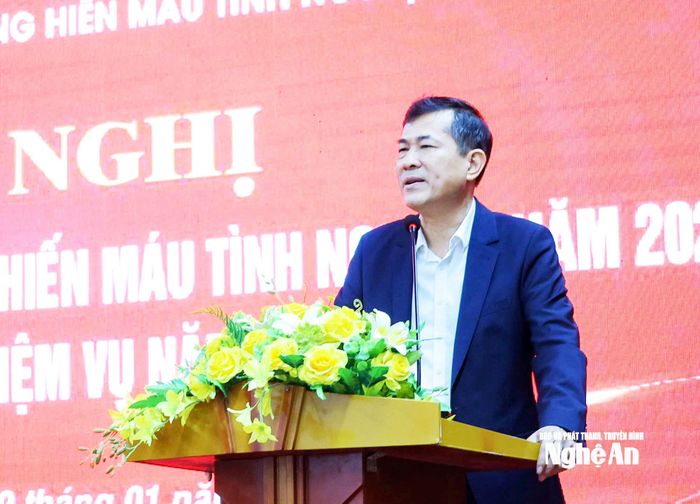 Đồng chí Thái Văn Thành - Phó Chủ tịch UBND tỉnh, Trưởng ban Chỉ đạo vận động hiến máu tình nguyện tỉnh phát biểu chỉ đạo. Ảnh: Phương Huyền