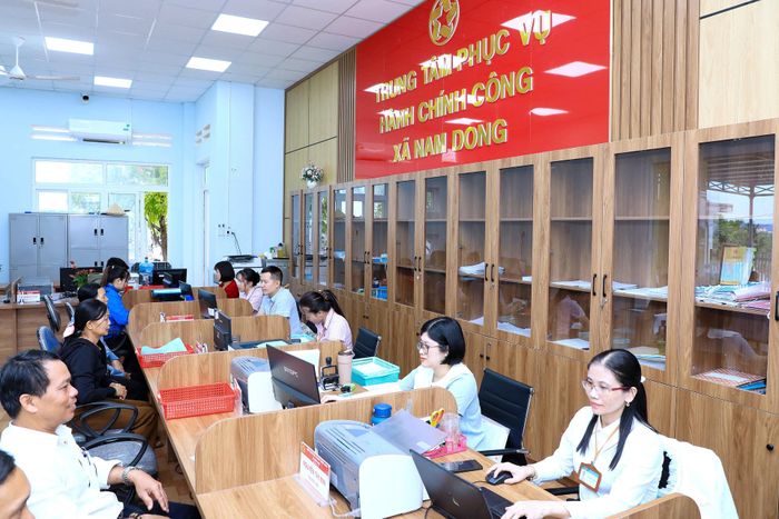 Tỷ lệ giải quyết thủ tục hành chính đúng hẹn tại xã Nam Dong đạt mức cao, góp phần nâng cao tỷ lệ hài lòng của người dân