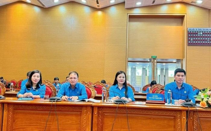 Các đại biểu dự hội nghị.
