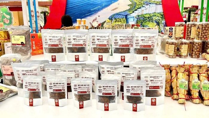Sản phẩm của cơ sở doanh nghiệp bò khô Huy Vũ tại Hội chợ Mùa Xuân 2026