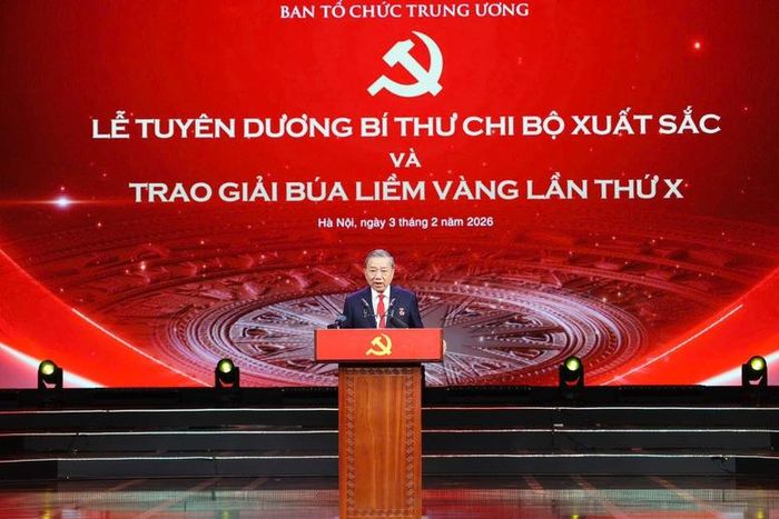 Tổng Bí thư Tô Lâm phát biểu tại lễ tuyên dương Bí thư chi bộ xuất sắc và trao giải Búa liềm Vàng lần thứ X - Ảnh: VGP/Nhật Bắc