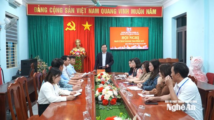 BCH Đảng ủy xã Quan Thành đánh giá kết quả thực hiện Quy định 144 năm 2025. Ảnh: Hoàng Việt Anh