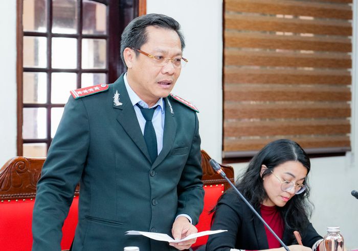 Chánh Thanh tra tỉnh Vũ Tuấn Dũng phát biểu tại phiên họp. Ảnh: Phạm Bằng