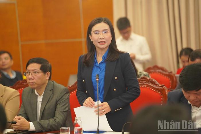  Đồng chí Nguyễn Phạm Duy Trang, Bí thư Trung ương Đoàn, Phó Trưởng Ban Chỉ đạo 35 Trung ương Đoàn phát biểu tại buổi họp báo. 