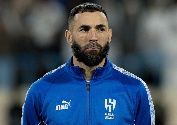  Thương vụ Karim Benzema đến Al Hilal khiến Ronaldo không hài lòng. 
