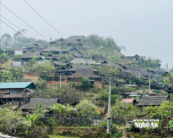 Phong cảnh bản Huồi Mới. Ảnh: Khánh Ly