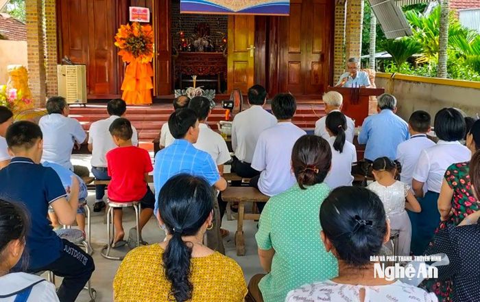 Một dòng họ ở xã Quỳ Hợp phát động Tết khuyến học. Ảnh tư liệu: Phan Giang