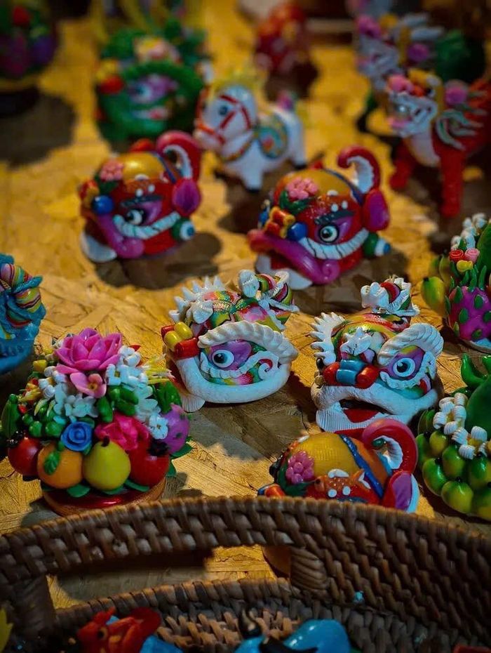 Những mô hình tò he ngộ nghĩnh, sáng tạo thu hút sự chú ý của du khách