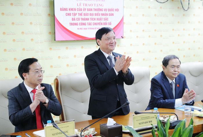 Phó Chủ tịch Quốc hội Nguyễn Khắc Định - Trưởng Ban Chỉ đạo chuyển đổi số của Quốc hội tại buổi lễ. Ảnh: Hồ Long