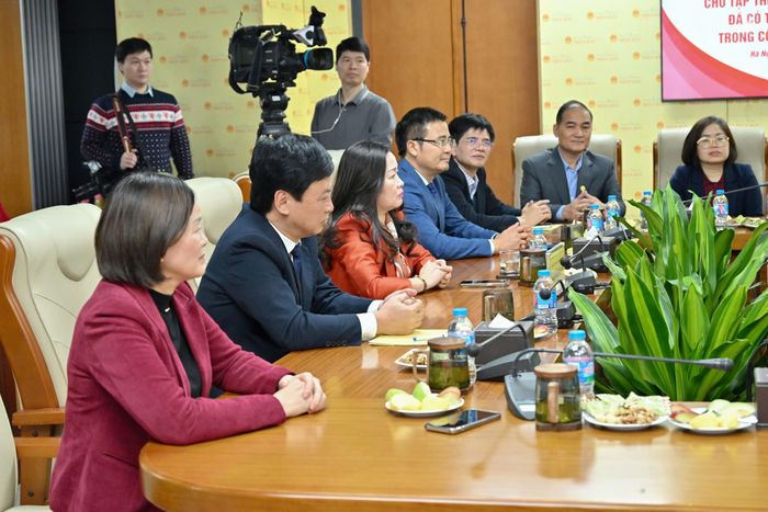 Các đại biểu tham dự buổi lễ. Ảnh: Quang Khánh