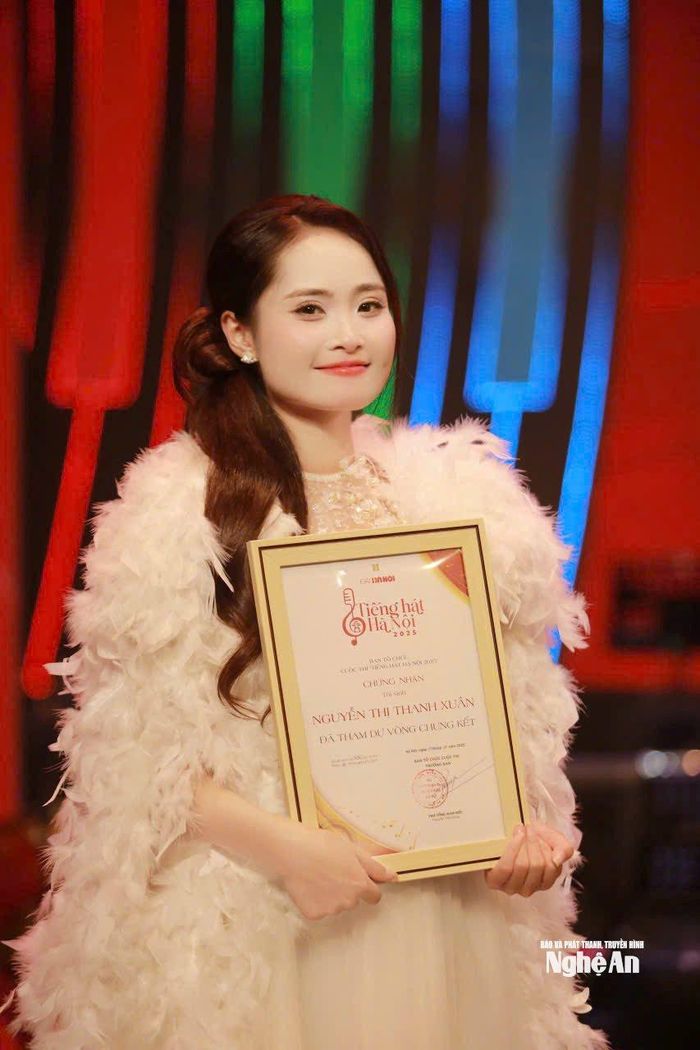 Ca sĩ Thanh Xuân đã tham dự Vòng chung kết cuộc thi Tiếng hát Hà Nội. Ảnh: NVCC