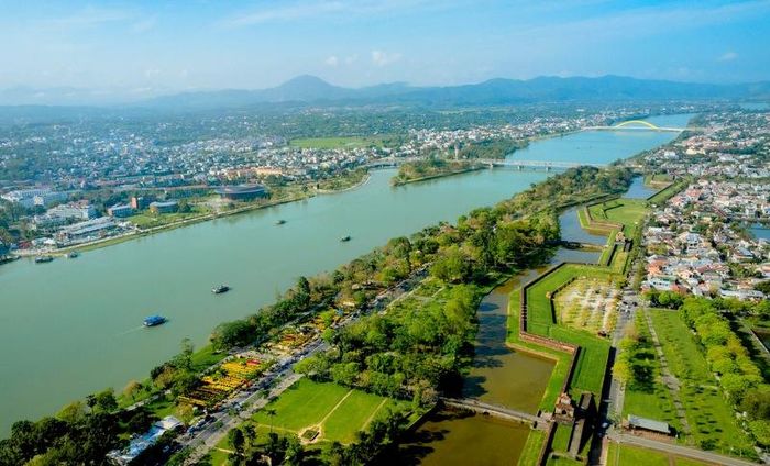  TP Huế định hướng tầm nhìn đô thị là sông - đầm phá - biển.
