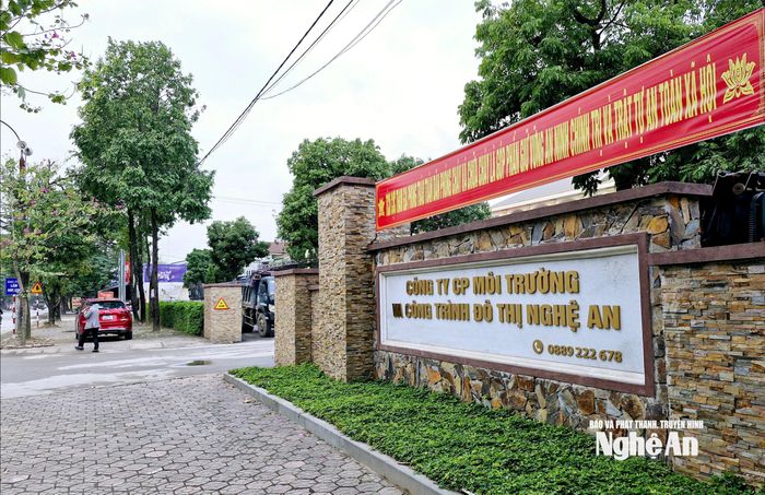 Trụ sở Công ty cổ phần Môi trường và Công trình đô thị Nghệ An trên đường Đặng Thai Mai, phường Vinh Hưng, tỉnh Nghệ An.