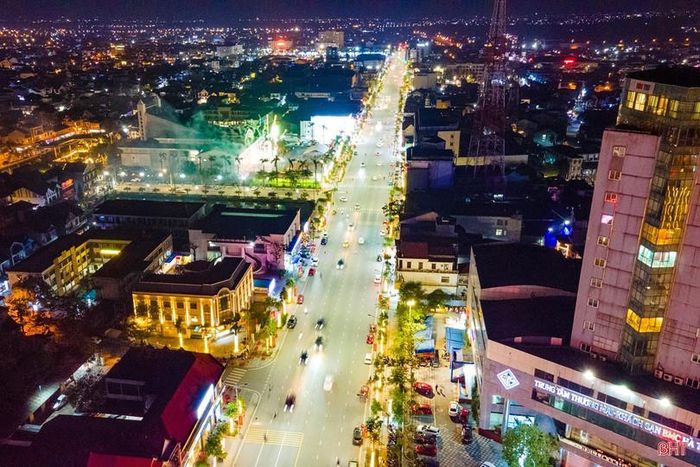  Phường Thành Sen lung linh chuẩn bị đón tết Bính Ngọ 2025. 