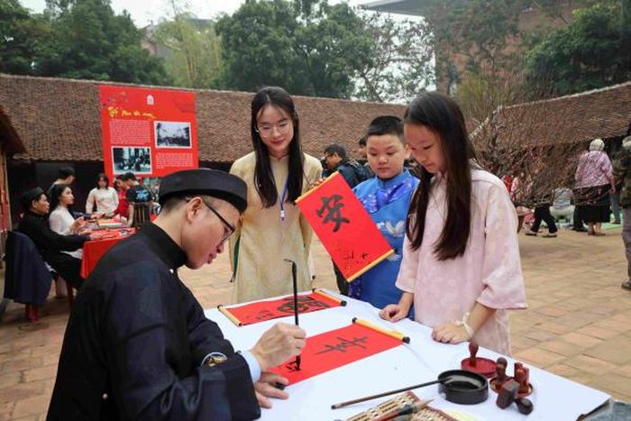 Xin chữ đầu năm trở thành nét đẹp ngày xuân tiếp tục được duy trì trong dịp Tết Bính Ngọ 2026.