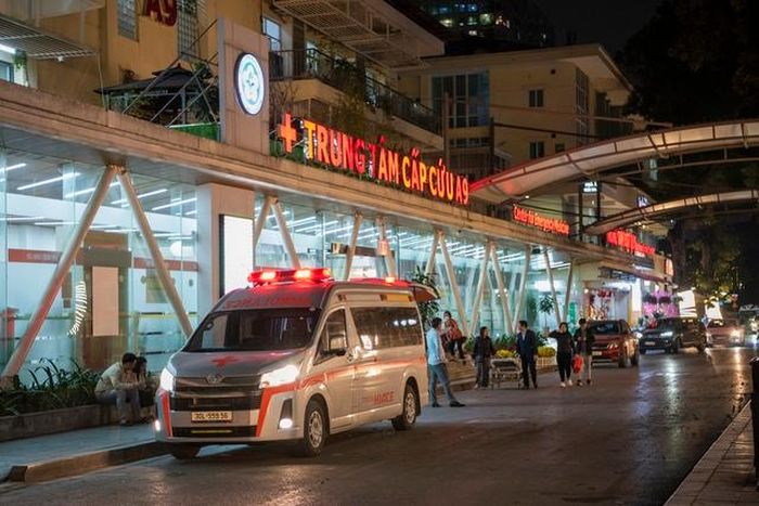 Tiếp nhận bệnh nhân cấp cứu xuyên đêm