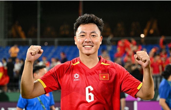 Tiền vệ phòng ngự Thái Sơn đã trải qua một chặng đường rất dài để có thể đứng vững tới ngày hôm nay. Ảnh: AFC.