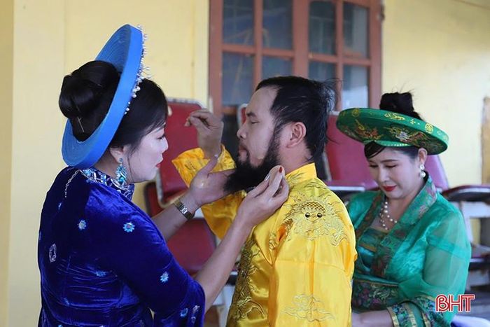 Với người dân Cam Lâm, diễn Trò Kiều là để không phụ chiếu hát, không phụ những gì đã được truyền lại.