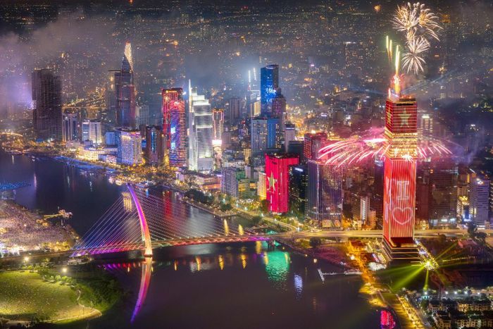 Từ Ba Son – Saigon Marina IFC hôm nay trở thành tâm điểm ánh sáng và mở ra hành trình hướng tới Trung tâm Tài chính quốc tế.