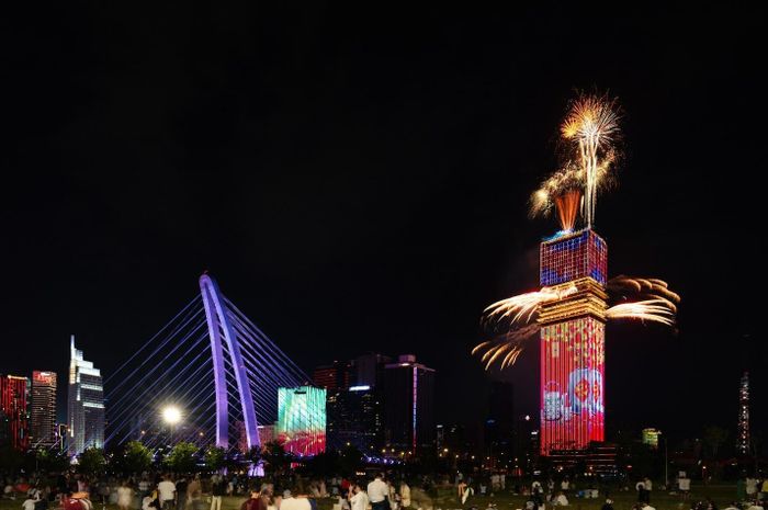 Saigon Marina IFC thắp sáng một biểu tượng mới, mở nhịp đập hội nhập cho Sài Gòn hoa lệ.