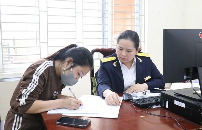 Bãi bỏ các giấy tờ không cần thiết giảm chi phí tuân thủ cho doanh nghiệp.
