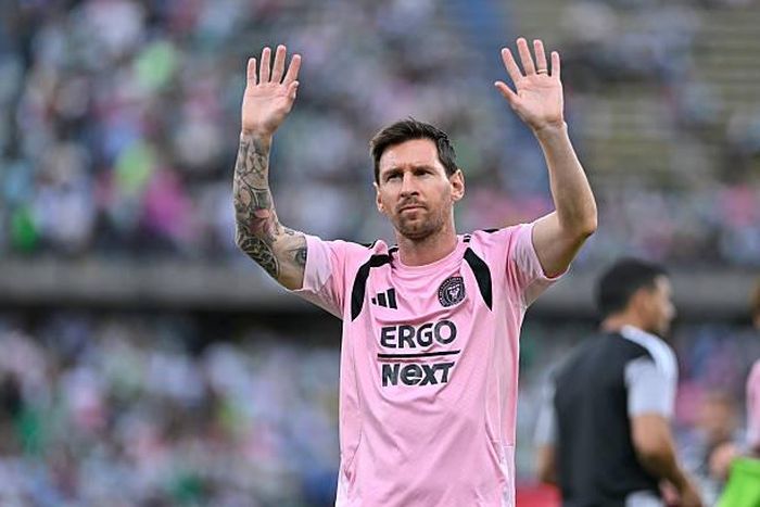 Messi bị đặt dấu hỏi lớn.