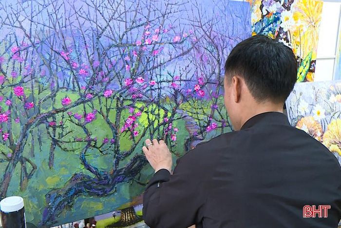 Anh Tiệp sử dụng những gam màu tươi sáng cho hình ảnh các loài hoa.